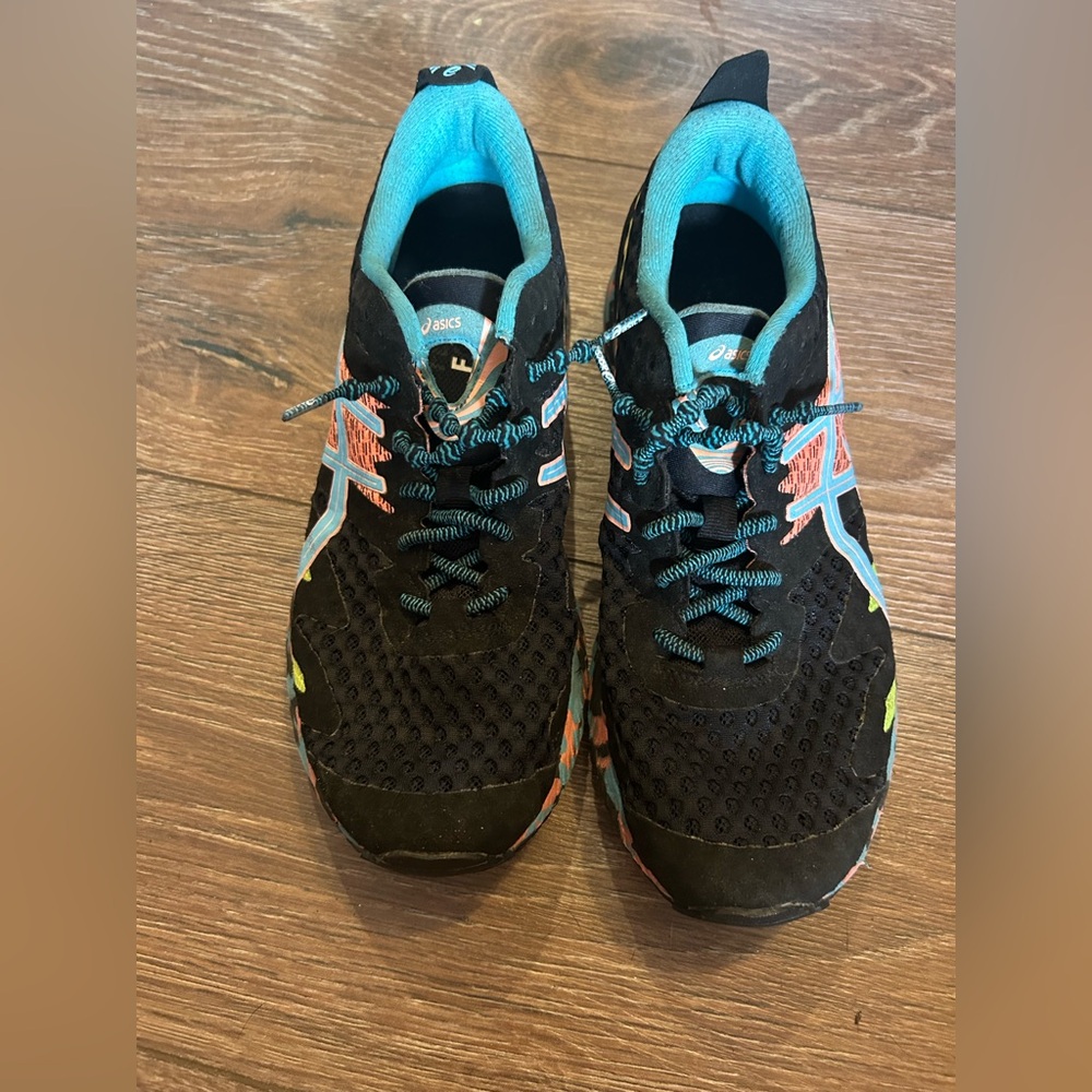 Women’s ASICS gel noosa tri 12
